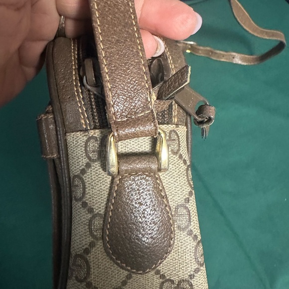 Gucci Signature Brown and Cream Crossbody Bag - Picture 2 of 14